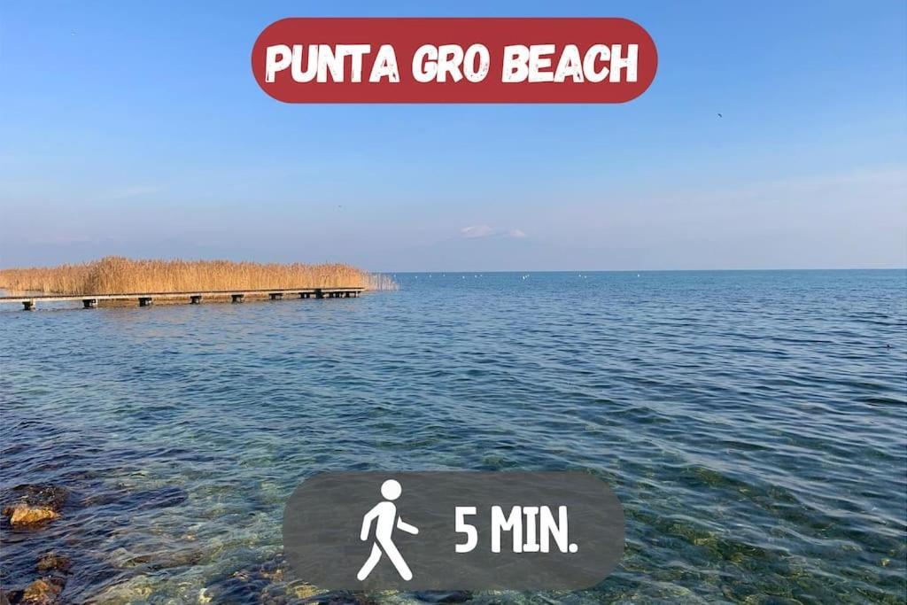 סירמיונה 5' From Punta Gro Beach With Free Swimming Pool מראה חיצוני תמונה